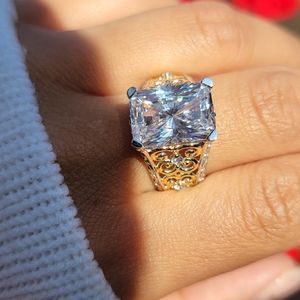 Large CZ Sparkly Ring 925